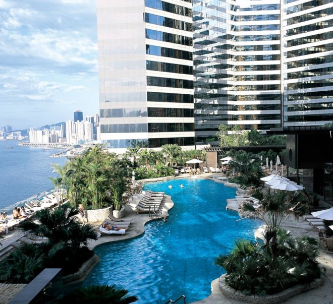 ルネッサンス香港ハーバービュー・ホテルのプール