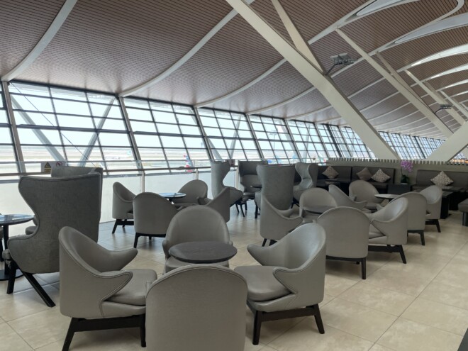 中国東方航空のラウンジ