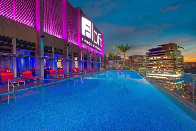 アロフト クアラルンプール セントラルのプール