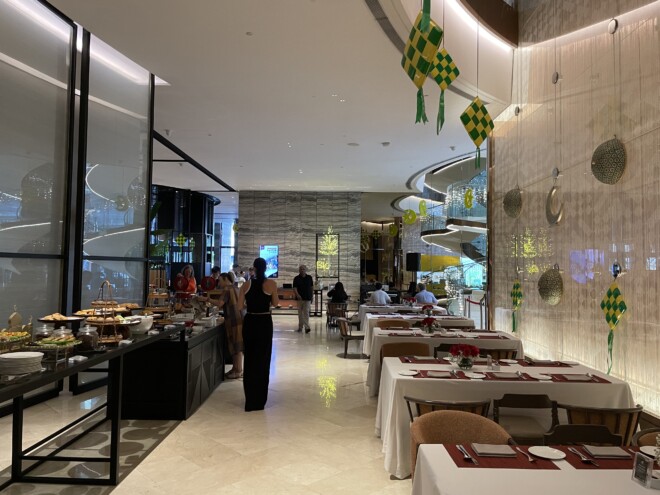 EQクアラルンプールの朝食ビュッフェ