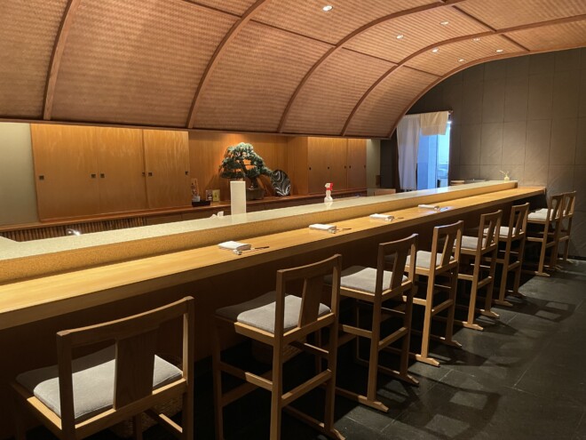 麻布（AZABU）のカウンター席