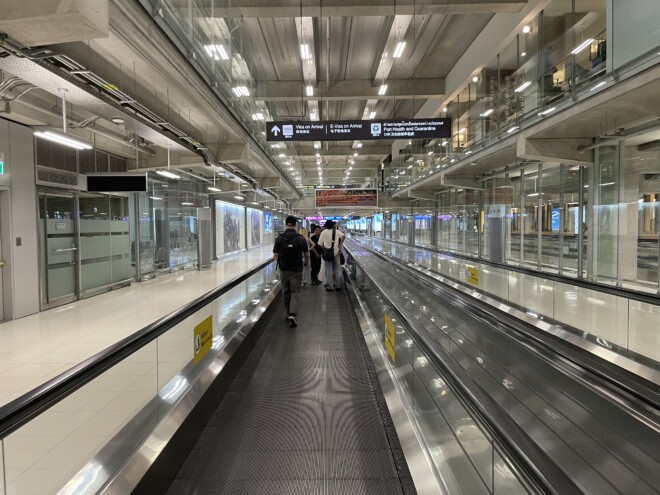 バンコク・スワンナプーム空港へ到着