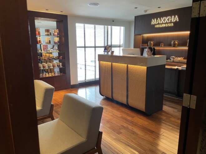 MAKKHA Health & SPAでマッサージ