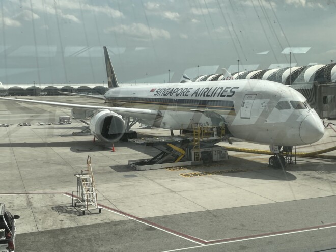 シンガポール航空 SQ709