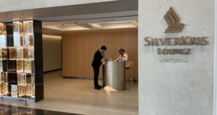 香港国際空港のシルバークリスラウンジ