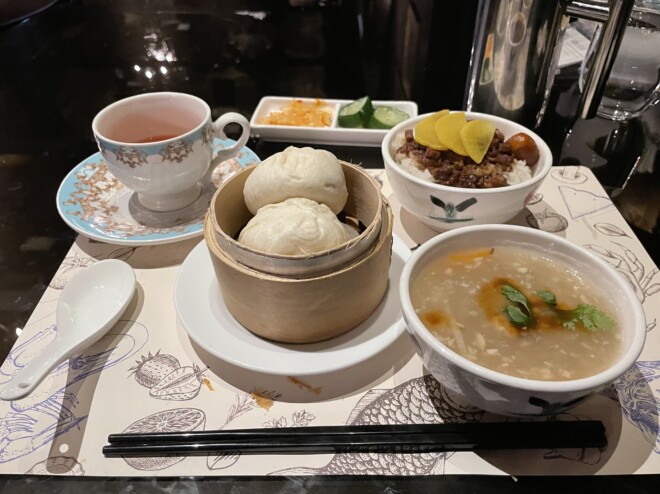 「茶苑-ル・テ」で夕食