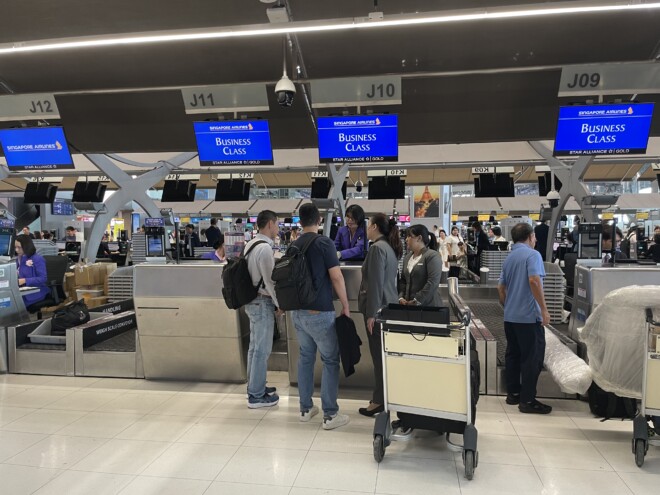 バンコク・スワンナプーム国際空港でシンガポール航空ビジネスクラスにチェックイン