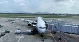 キャセイパシフィック航空 CX740便